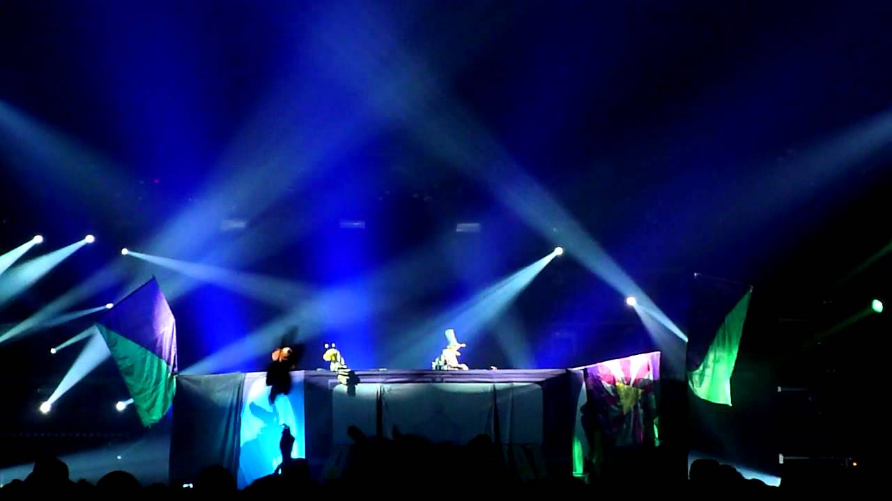 Puppetmastaz - Midi Mighty Moe (13.07.2012 Dour Festival, BE)