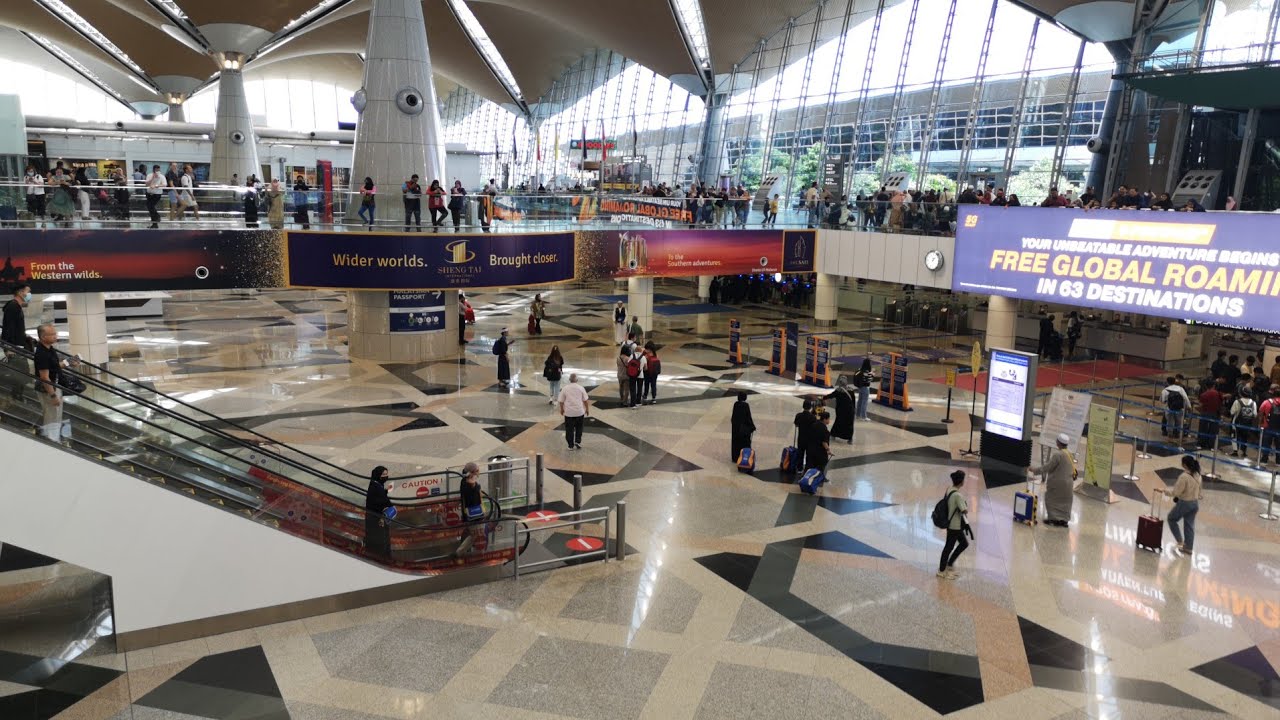 PENERBANGAN MAC - HANTAR JEMAAH SAHAJA DI KLIA