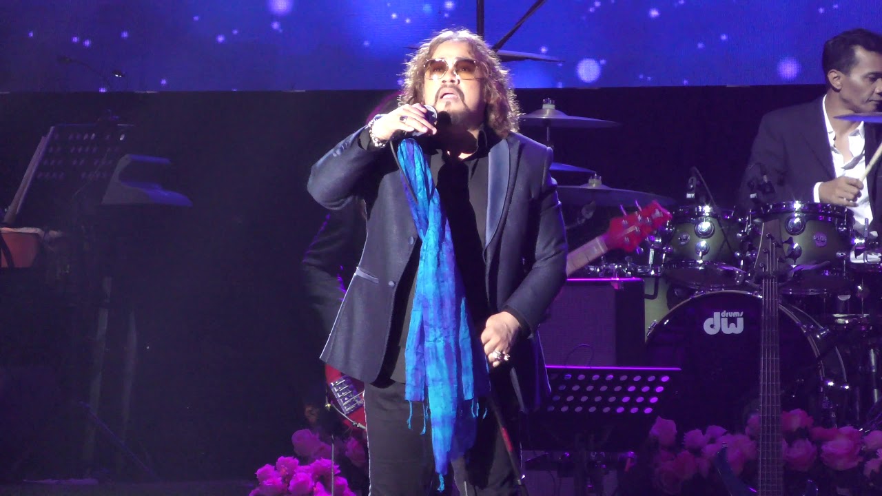 Awie Nyanyi Lagu NOSTALGIA CINTA Penuh Perasaan di Konsert Romantika Awie. Another Heart Break Songs