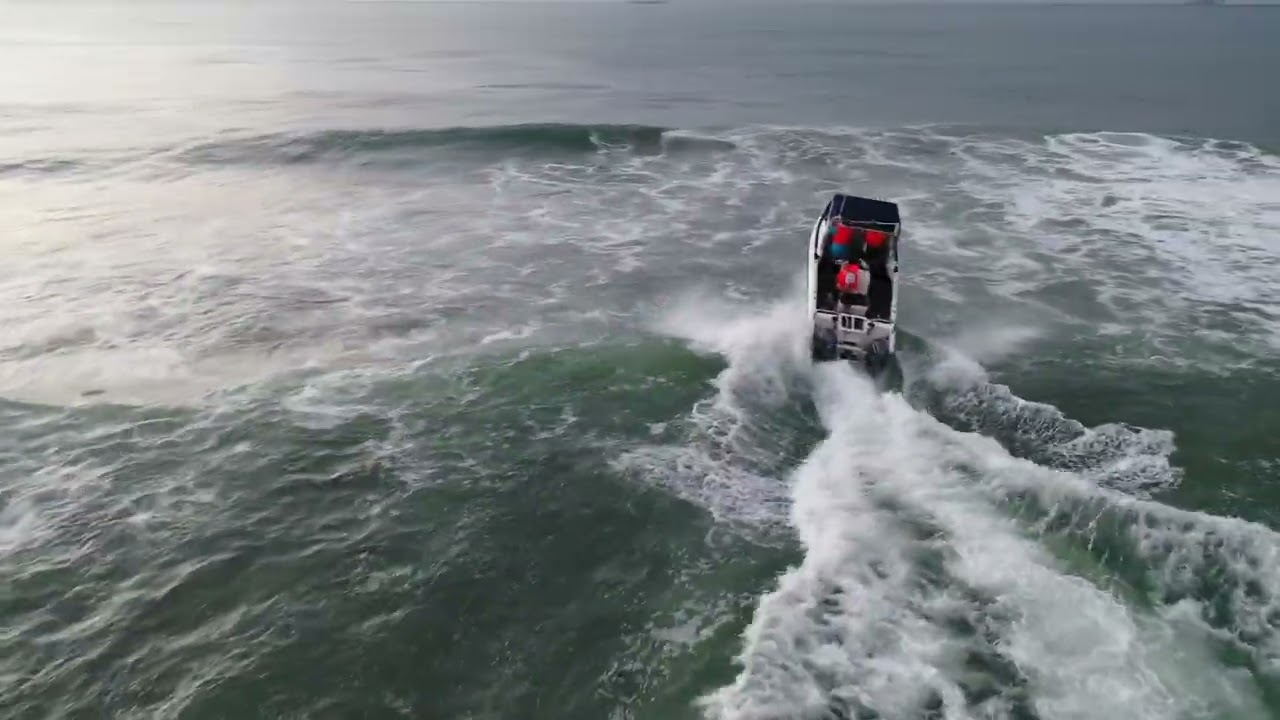 SURF LAUNCHING SOUTH AFRICA