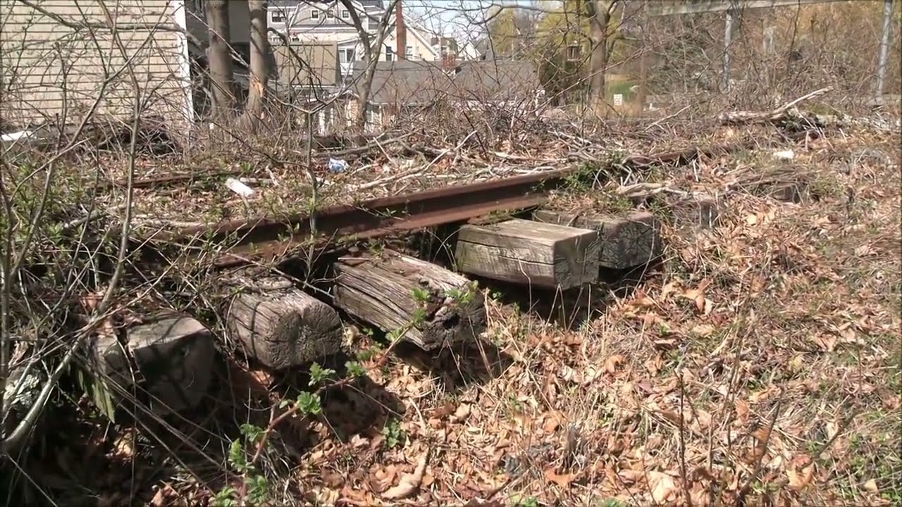 Out of service railroad in Tiverton RI - Newport Secondary Rail Line Current Conditions