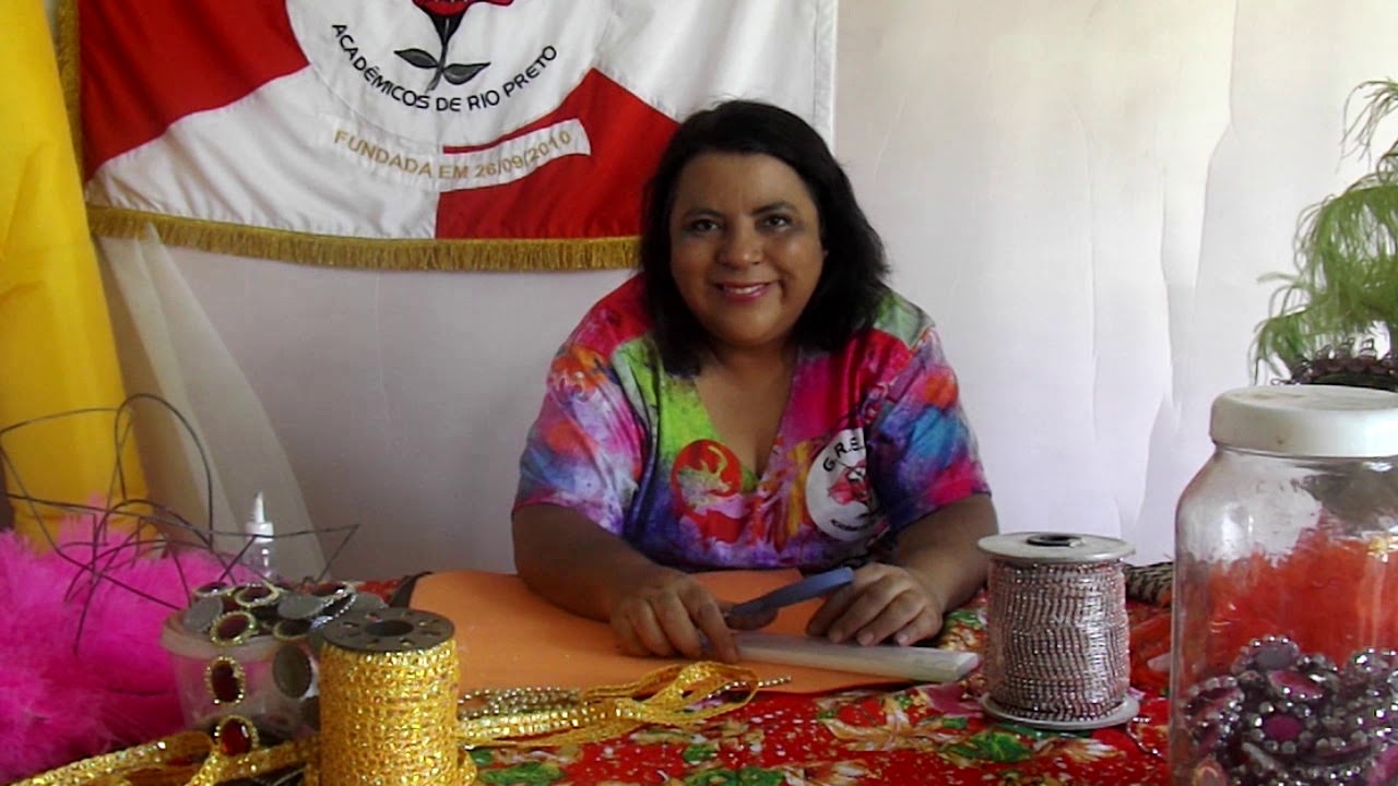 Workshop Adereço de Cabeça, Profª Lilli Caffé Aula 1