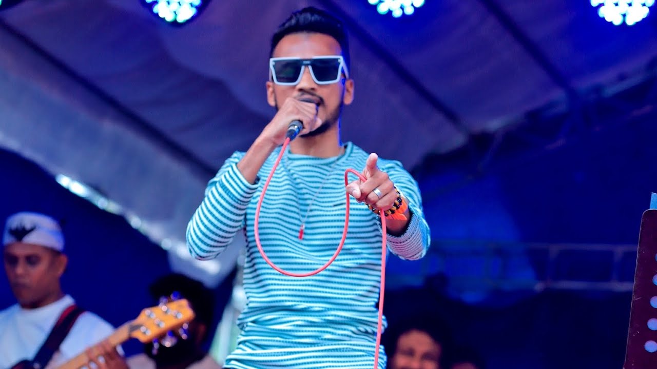 මනාලයි සහරා ලෙජනඩ් සමගින් 🎤🎧❤️
