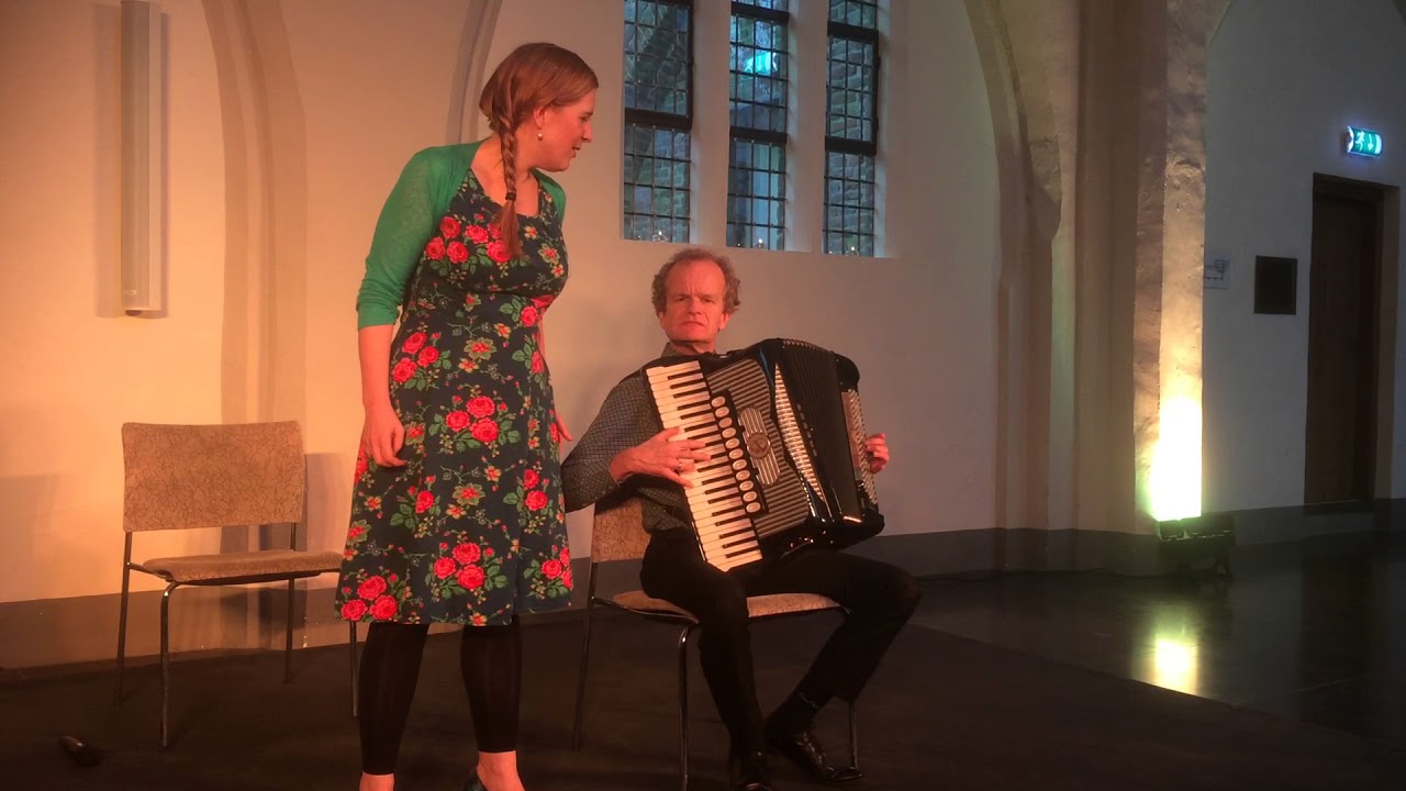 I wonder as I wander & O danny boy Klaartje van Veldhoven vocals & Bert van den Brink accordion