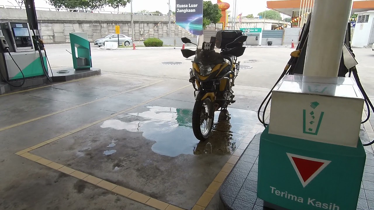 Petrol Overflow, Spill - Petronas