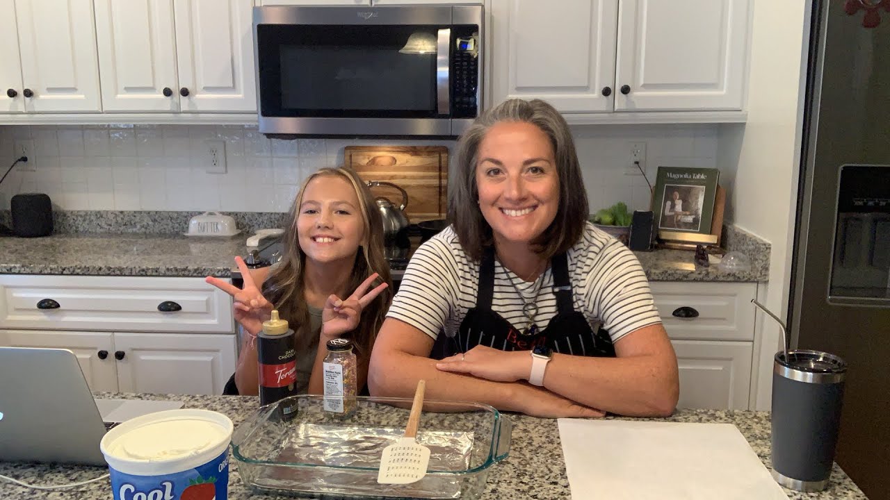 A Dash of Gratitude is going live! No bake ice cream cake