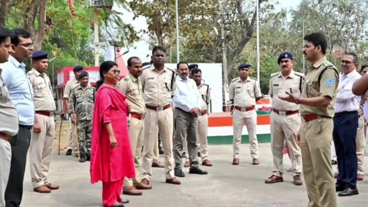 मंडलकारा चास में डीसी एवं एसपी ने की छापेमारी, जेल में बंद कैदियों के बीच मचा हड़कंप