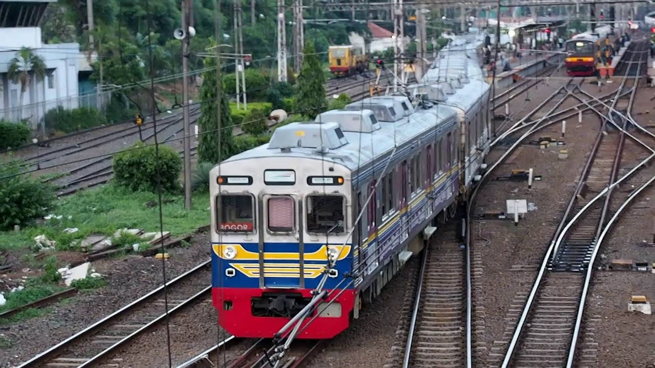 2015/12/30 【ジャカルタ】 ジャティネガラ駅 | Jakarta: Jatinegara Station