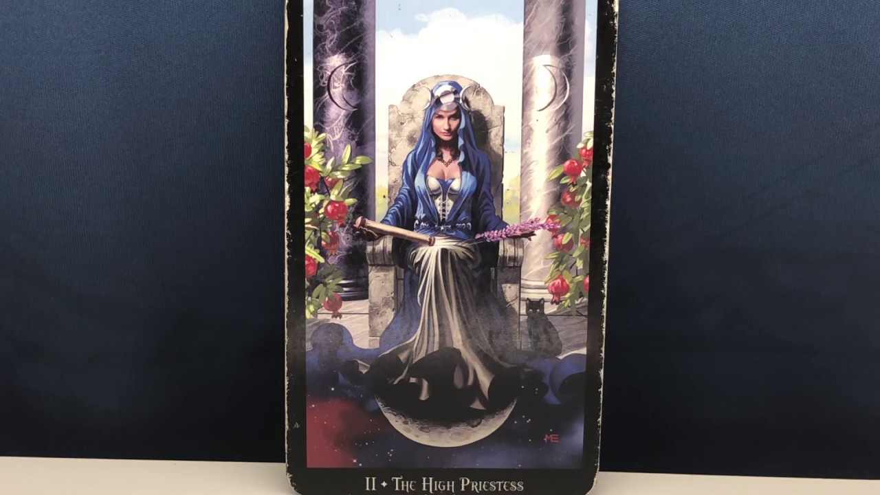 Tarot die Hohepriesterin. Folge Deiner Intuition .