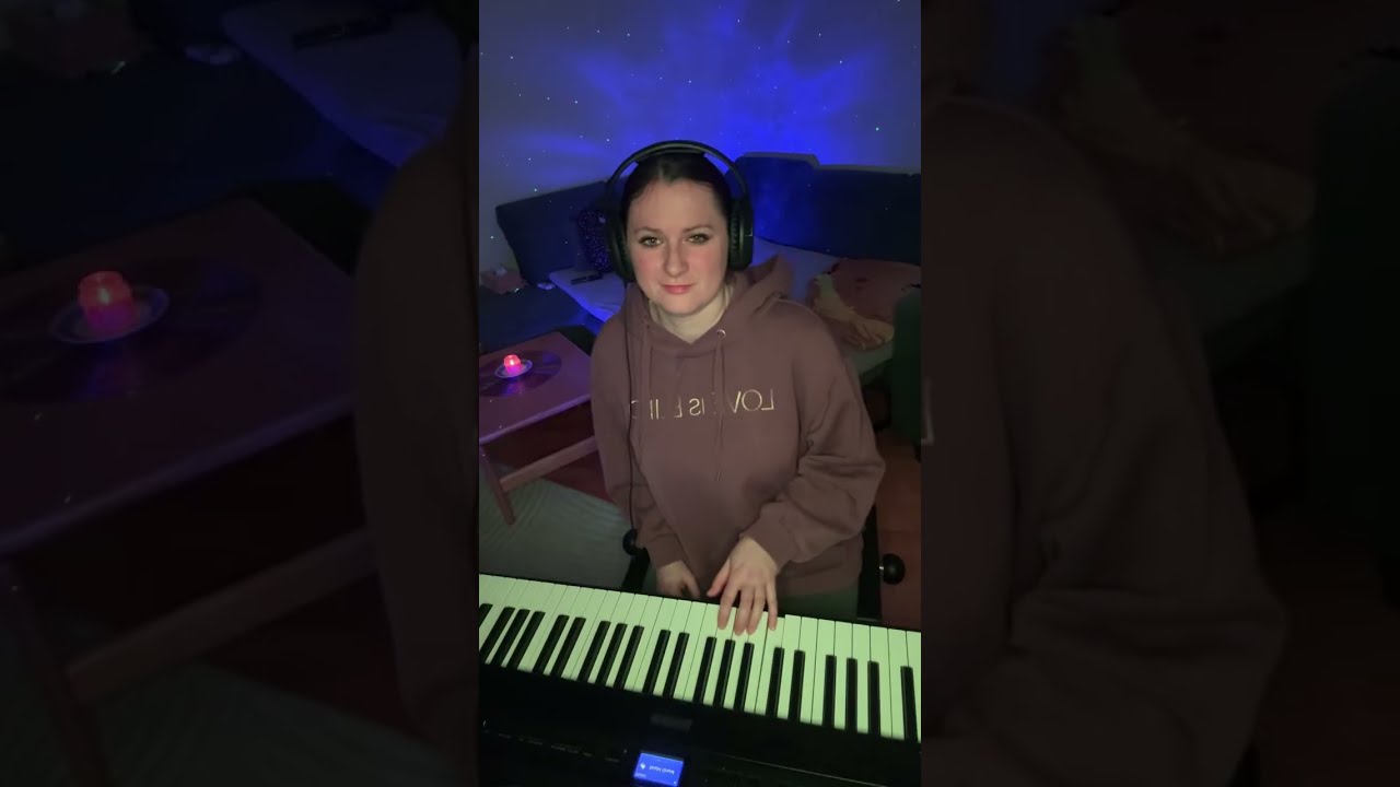 Piano improvisation live