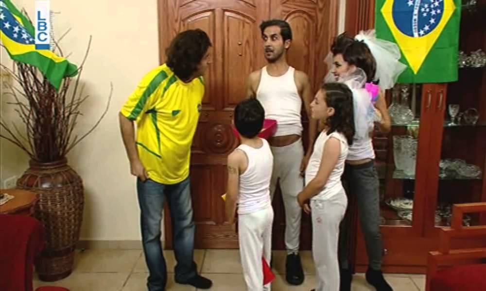 Ktir Salbe Show - Episode 41 - لطيف و عائلته والمونديال