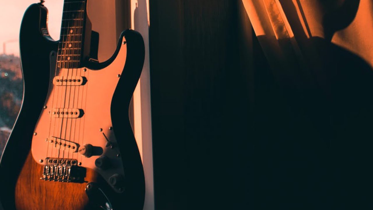 Emotional intense Backing Track Guitar Jam in E minor [Faded Borders]