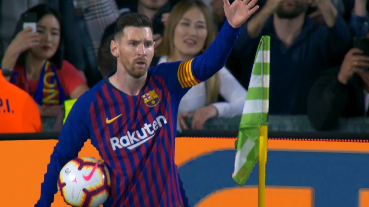Lionel Messi ● Top 10 Supreme Performances in 2018/19  ► With Commentaries