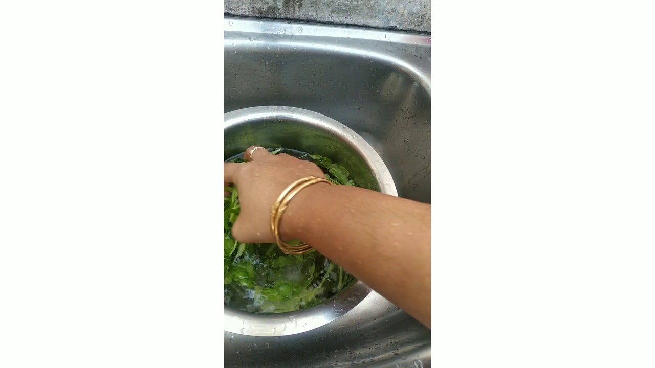 How to wash spinach(palak) 🙂 | ChefZoya & kitchen tips