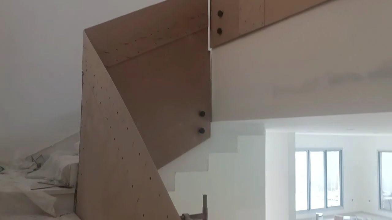 Stair pattern glass