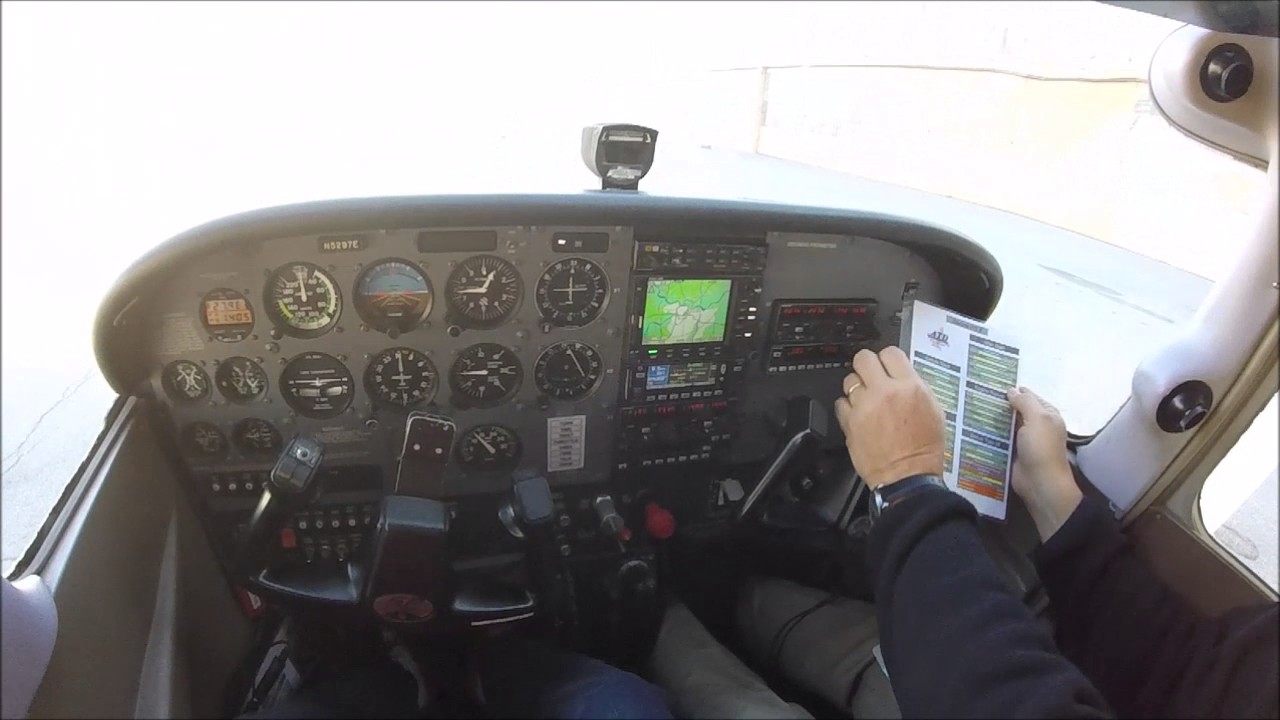 Discovery Flight POV, Kansas City Downtown KMKC