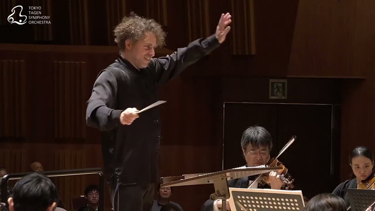 J. Williams  Starwars - The Throne Room (Live in Tokyo)