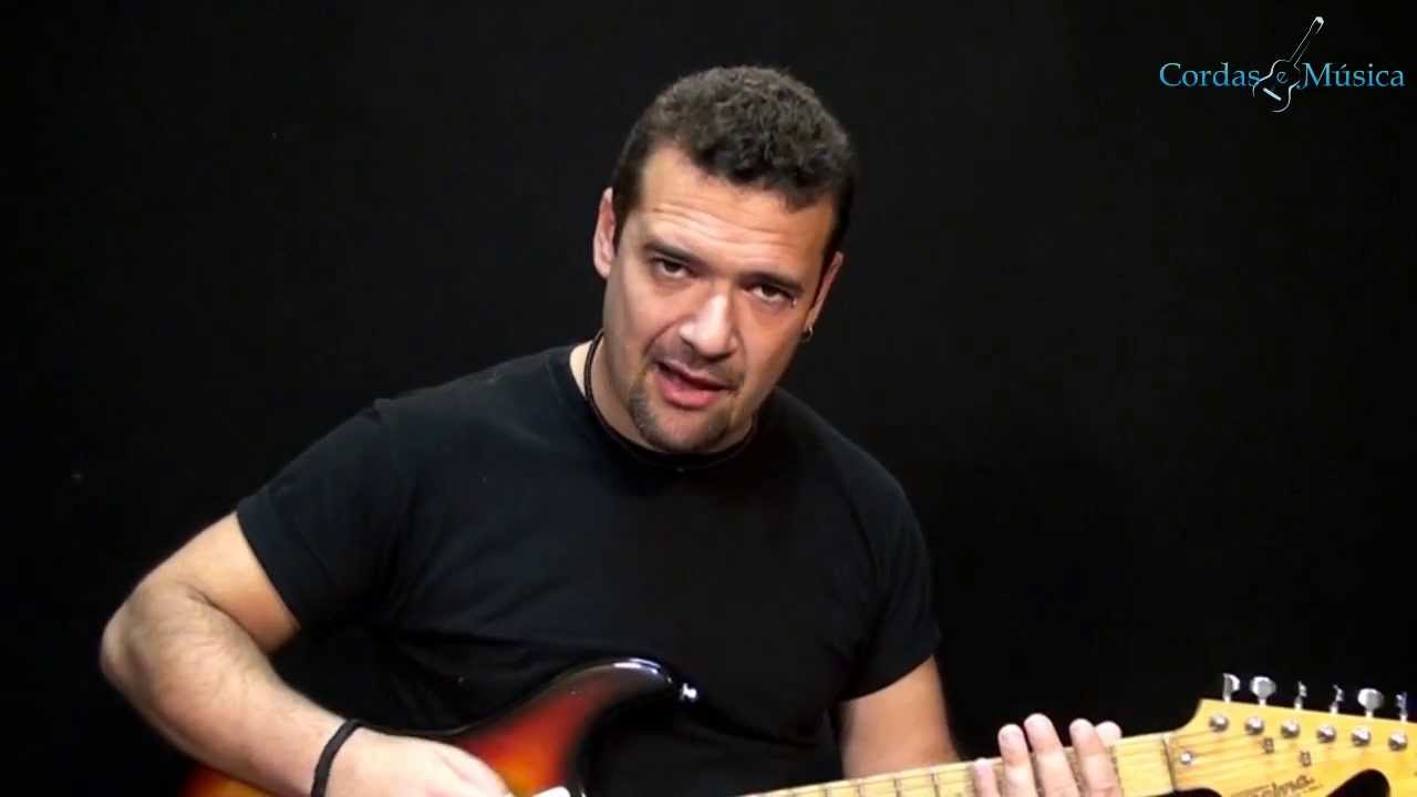 Conhecendo o Braço da Guitarra com Acordes Enarmônicos - Prof FAROFA