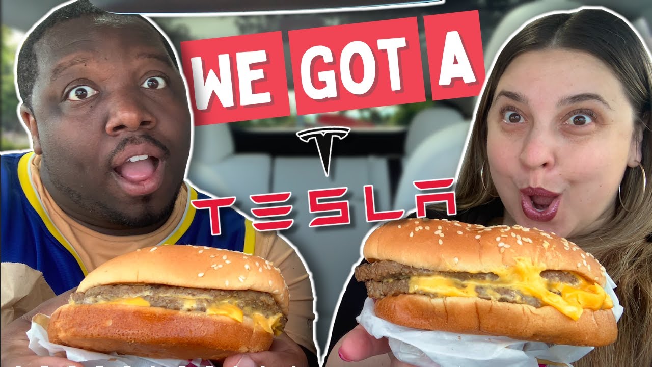 Trying the NEW Double Garlic and Bacon King from Burger King! [Food Review + Chit Chat]