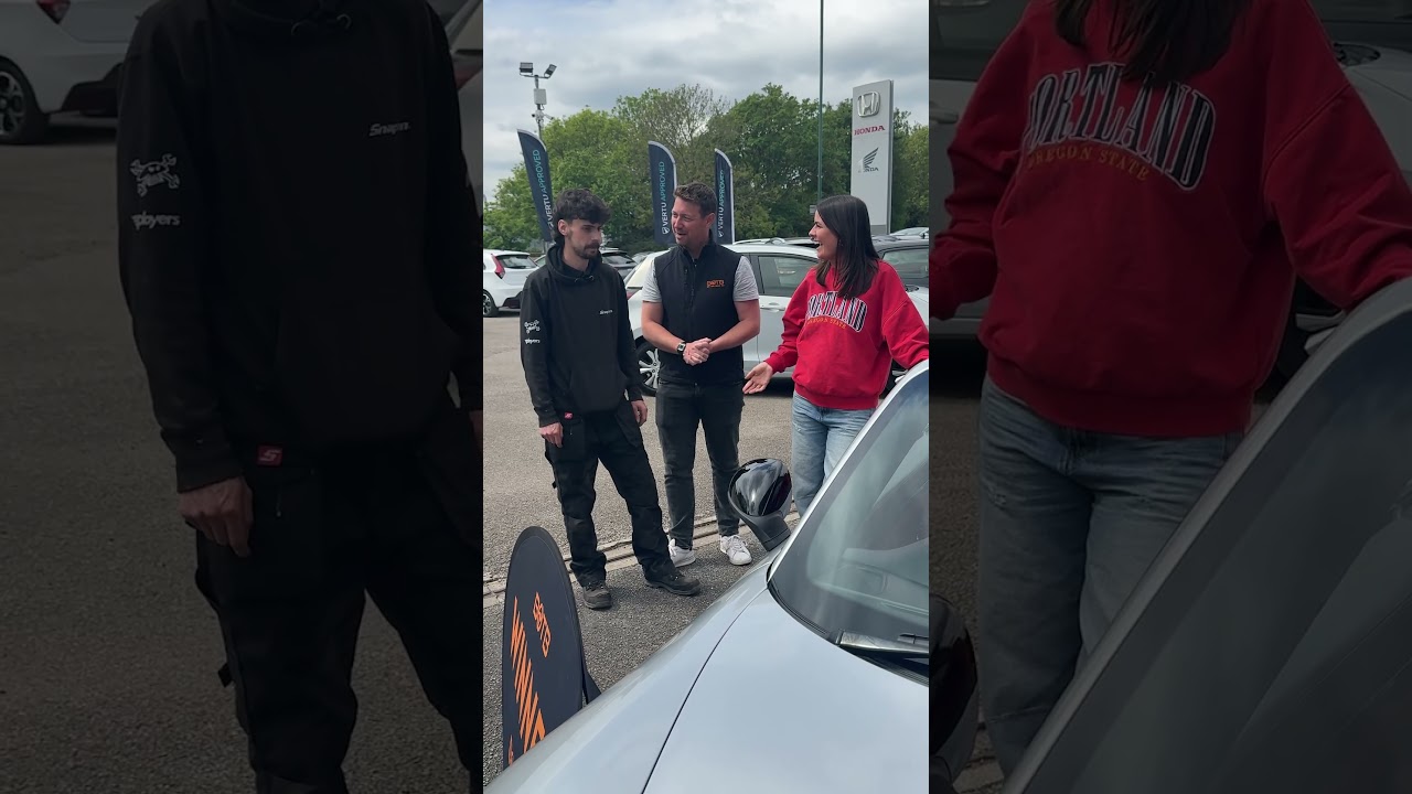 Bike mechanic gets Porsche surprise!￼