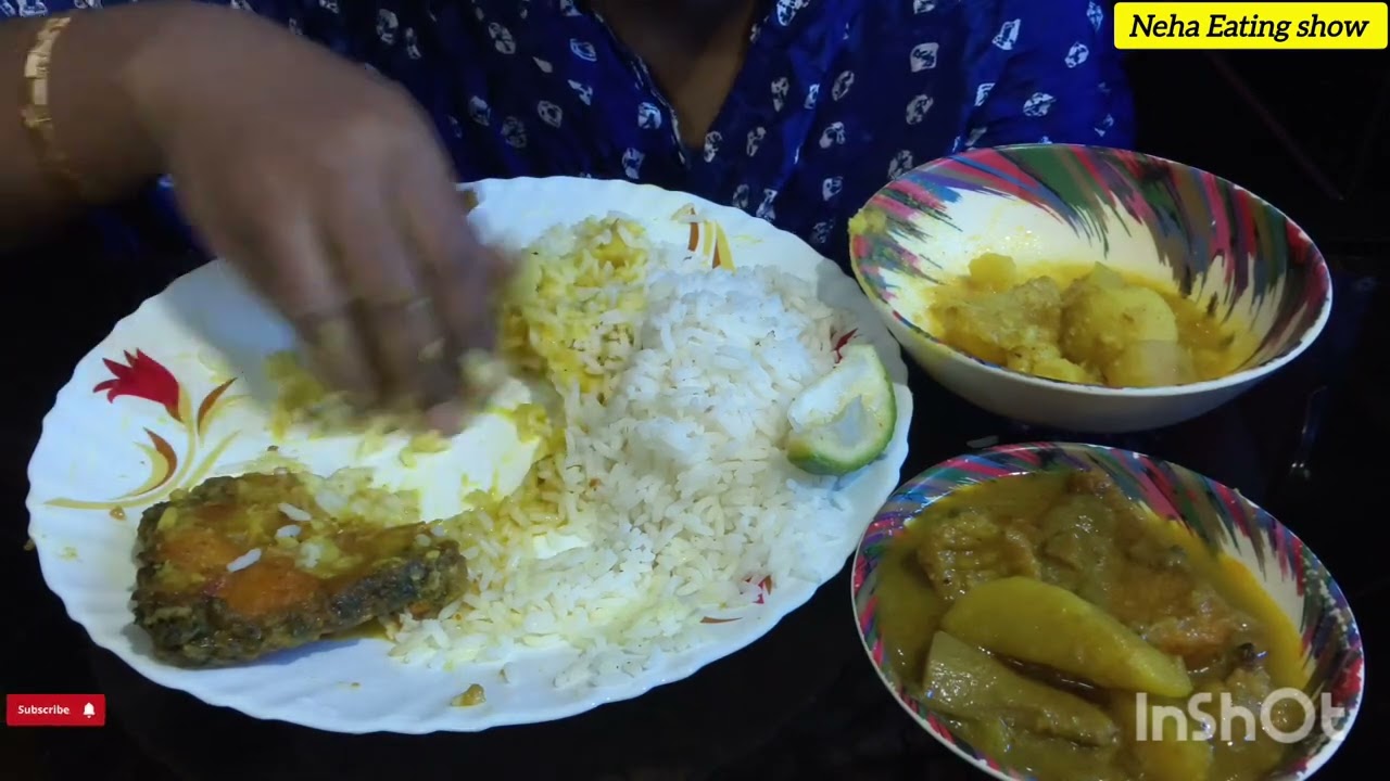 Khawa ashor-Huge fish curry eating with rice  