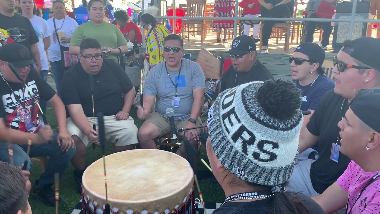 Young spirit hinckley round dance 2019