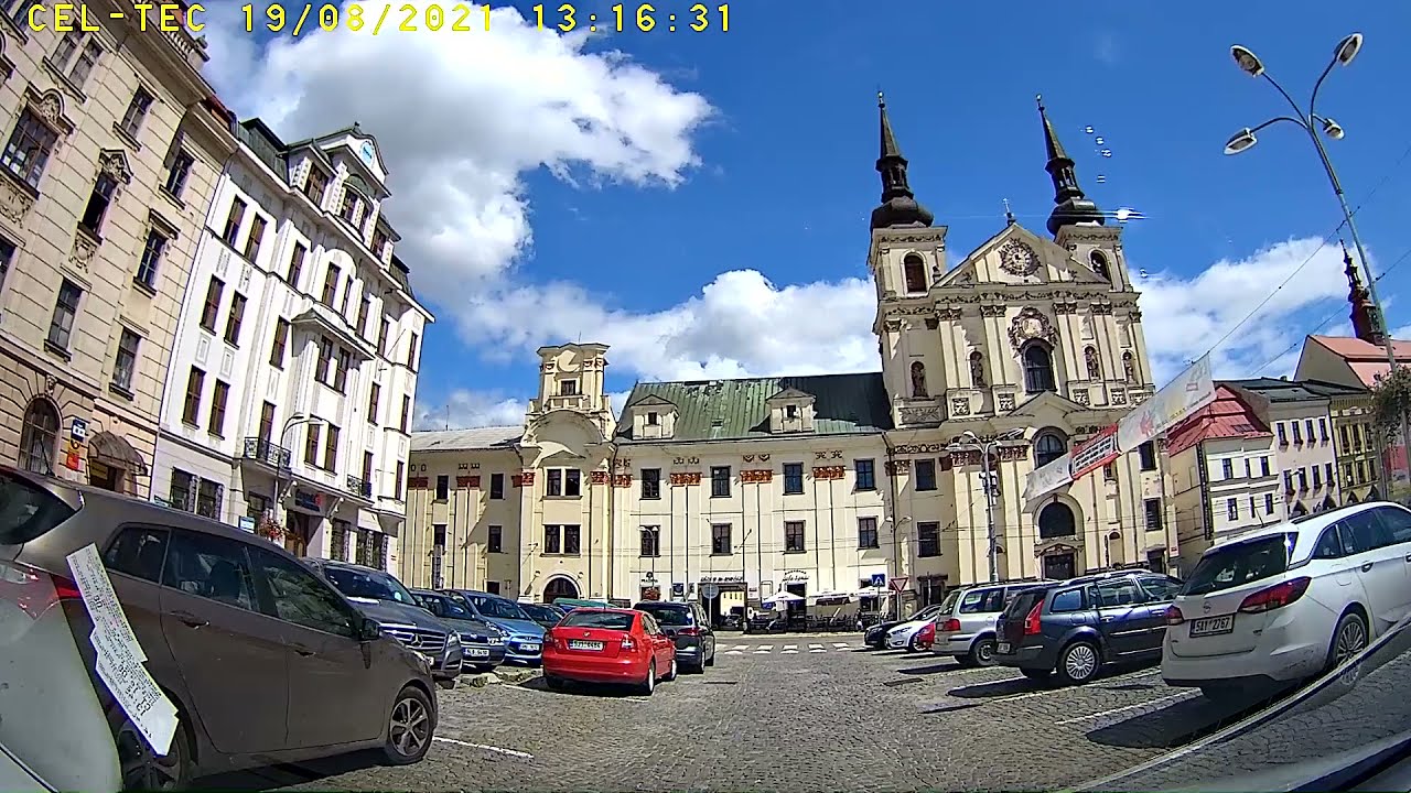 Kamera do auta CEL-TEC Red Cobra Wi-Fi Magnetic - denní záběry