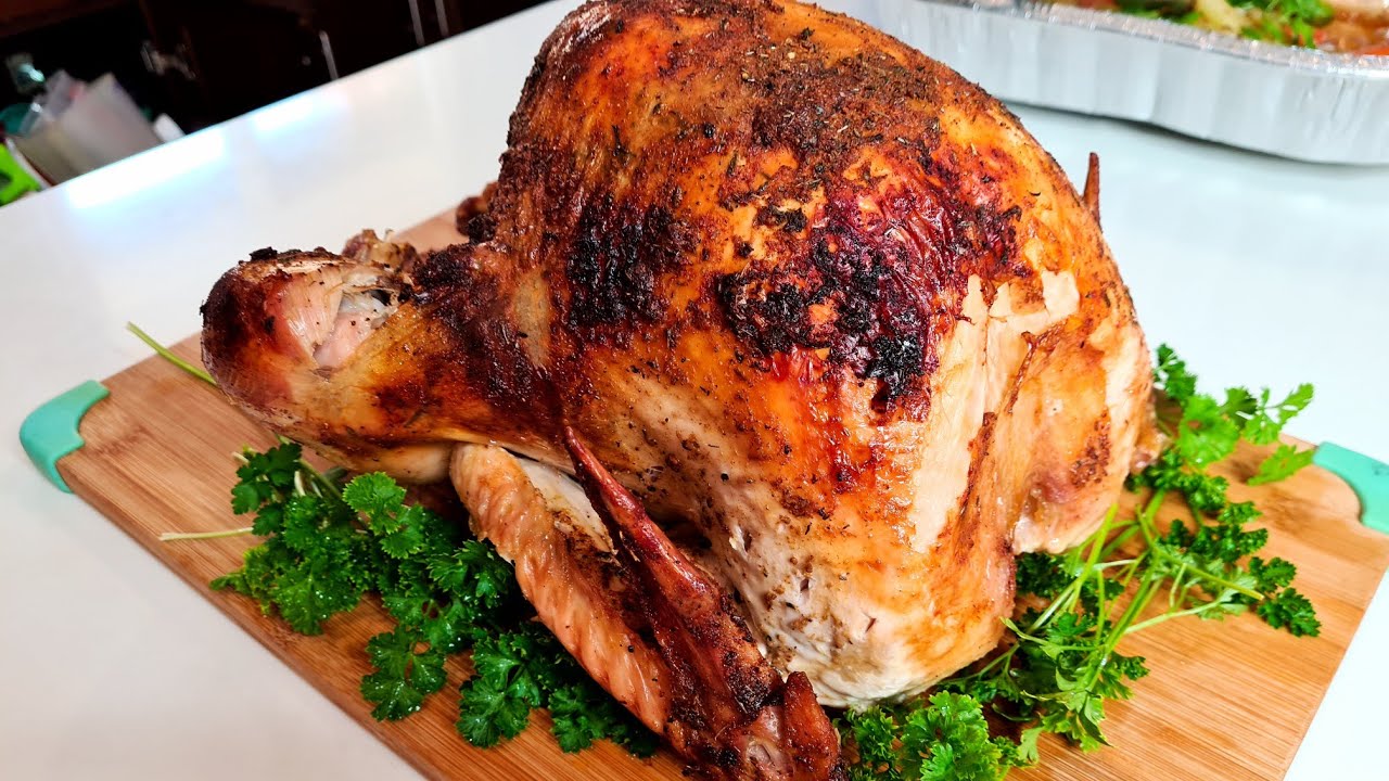How To Cook a Turkey in an Oven Bag / Plus: Easy Gravy Recipe