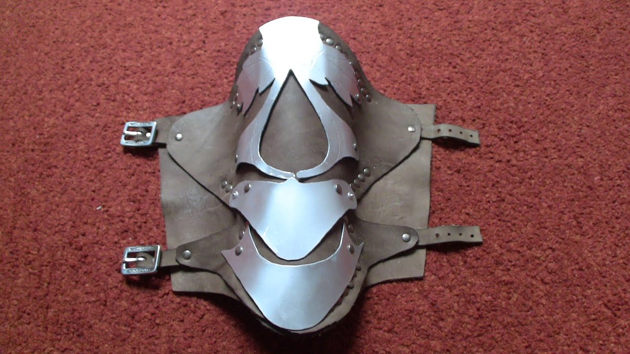 Ezio costume (AC2): vambrace tutorial