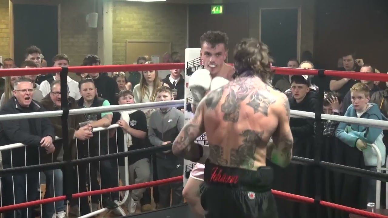 The Colosseum Bout 15 Pacey Humphreys Vs Kyle Holloway