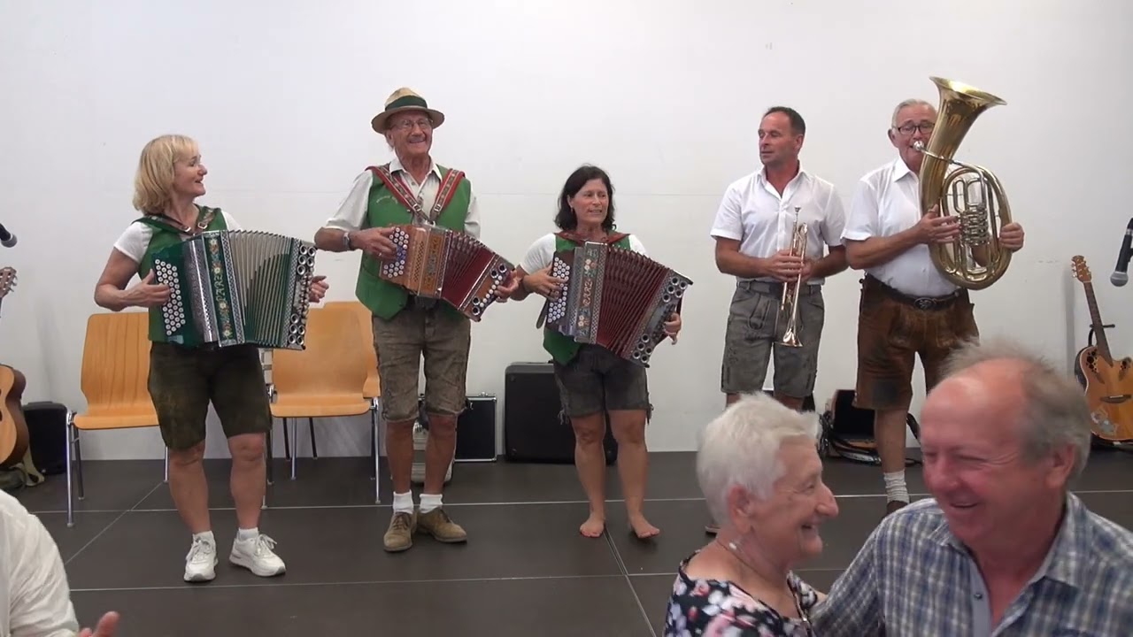 Sänger  u.  Musikantenstammtisch  in  Laßnitzthal  ---  25.8.2024  ---   5. Teil.