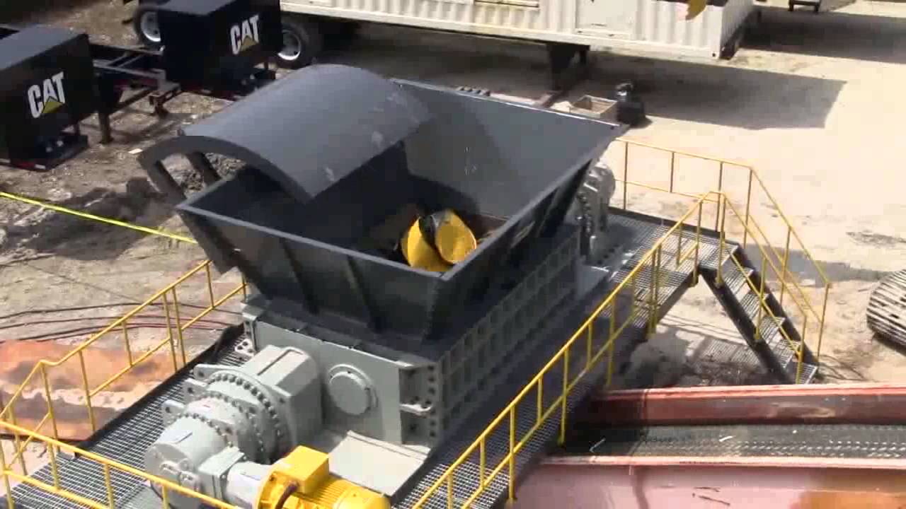 THE EIDAL SHREDDER MODEL 100-72 AND V400 SHREDDING METAL