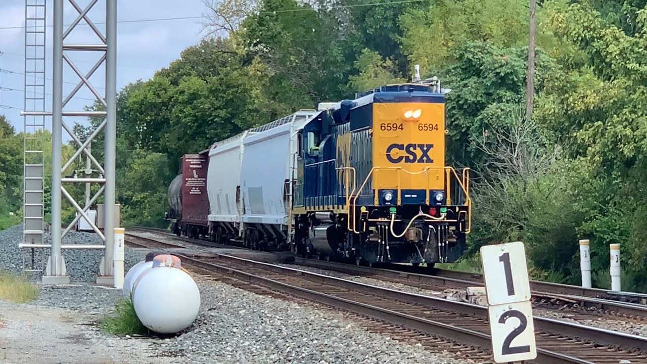 Cars Cross 1 Track After Train & Another Train Comes!  Powerful Locomotives Pulling Trains Alone