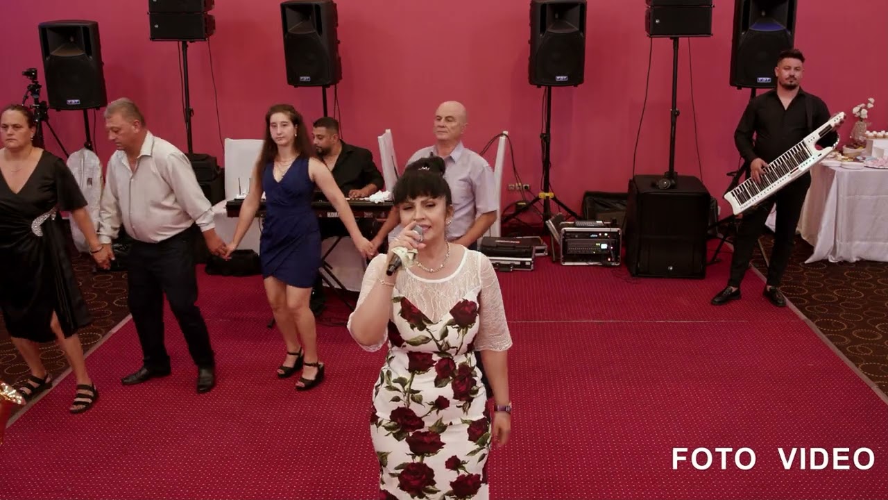 Carmen💕Cantoneru si Formația  Nunta  Daniel si Maria
