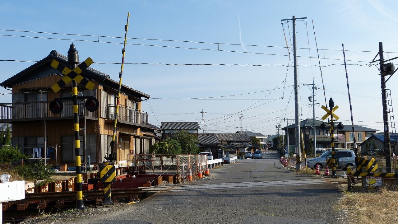 懐かしい音色♪ ｺﾞﾝｸﾞ式/大矢知5号踏切(鉄製電鐘) 三岐鉄道 (1)