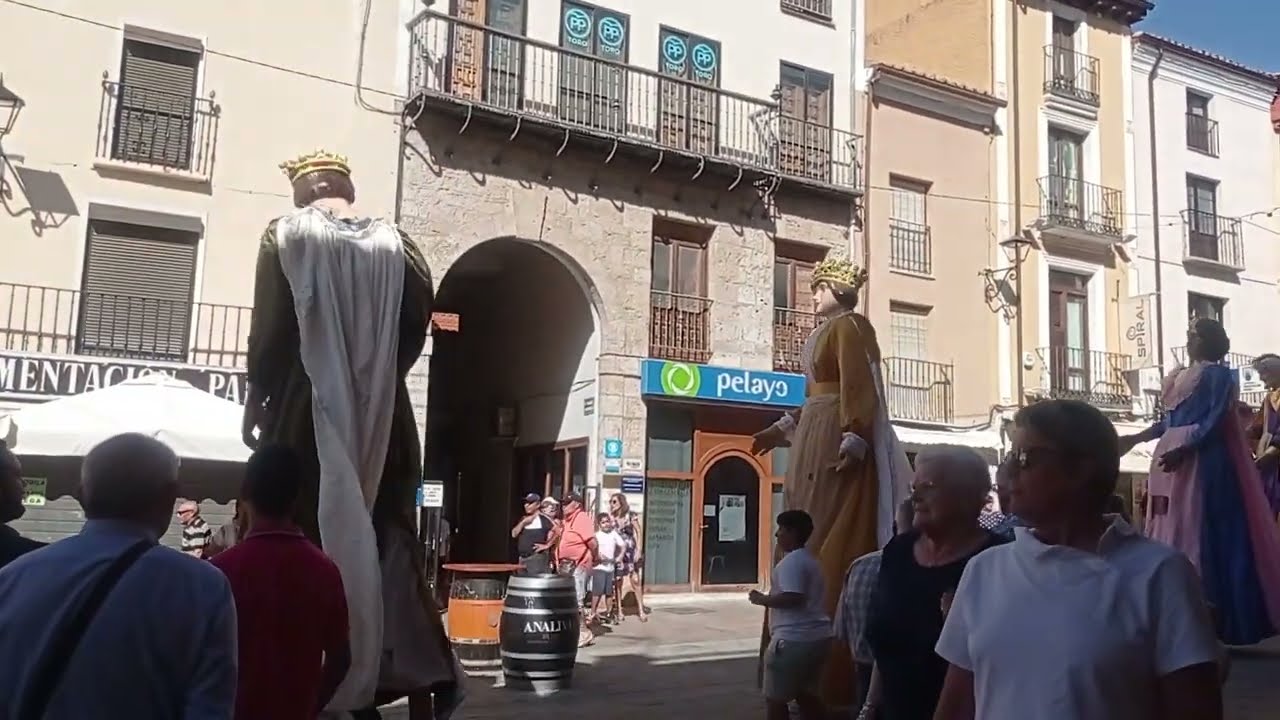 Gigantones Toro Parte 4.