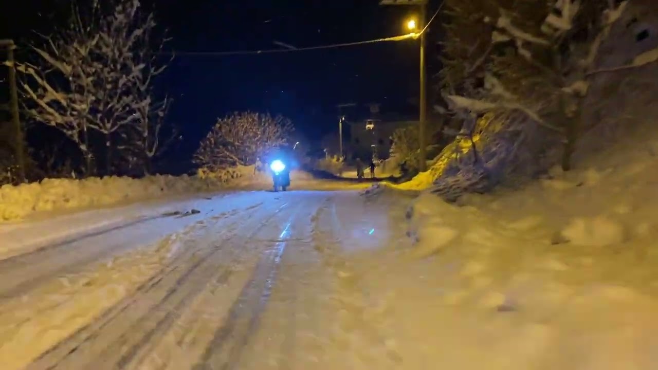 Kızak ile Kayak Ayrı Güzel Olur. #kar #kızak #kayak #asmr #gece #yol #süper #müthiş