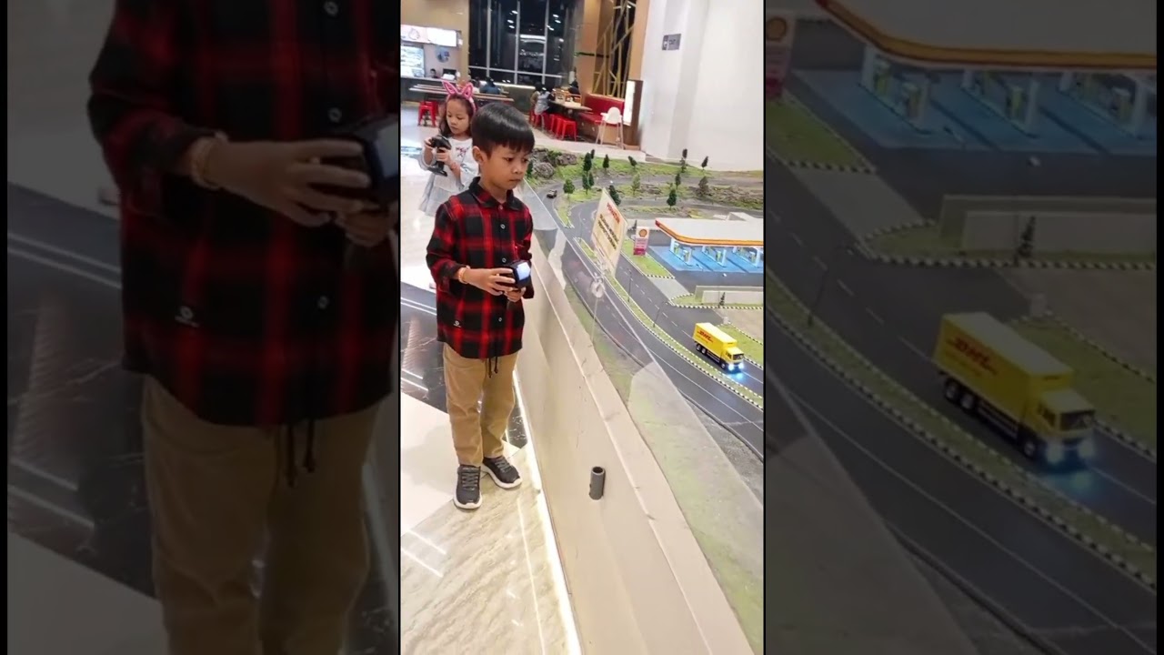 Kevin Bermain Mobil Radio Control