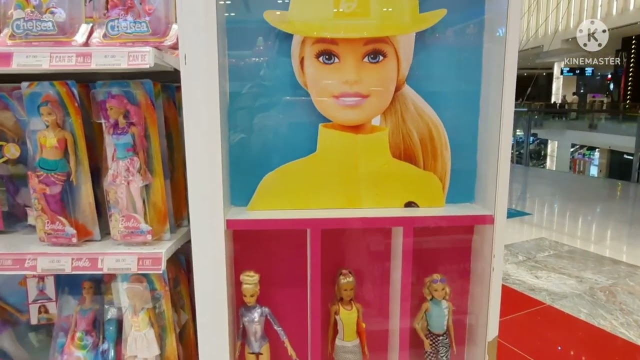 Complete tour of toys r us/toys r us vlog/ shopping at toys r us.