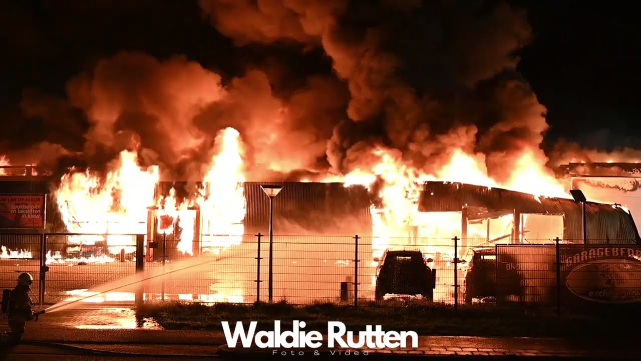 🔥 ZEER GROTE BRAND OP BEDRIJVENTERREIN NIJMEGEN – OPSCHALING NAAR GRIP 1 🔥