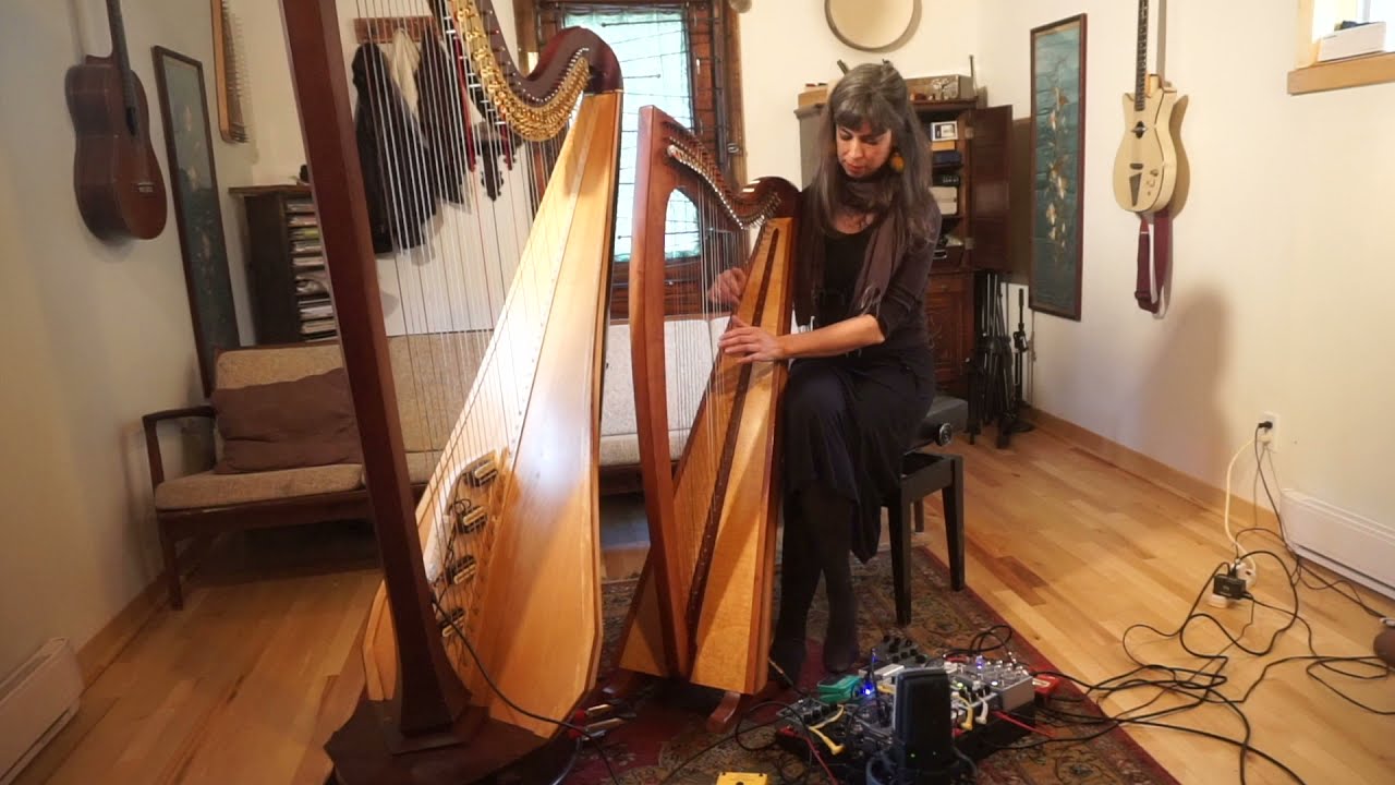 Bùmarang: Meet Sarah Pagé (harp)