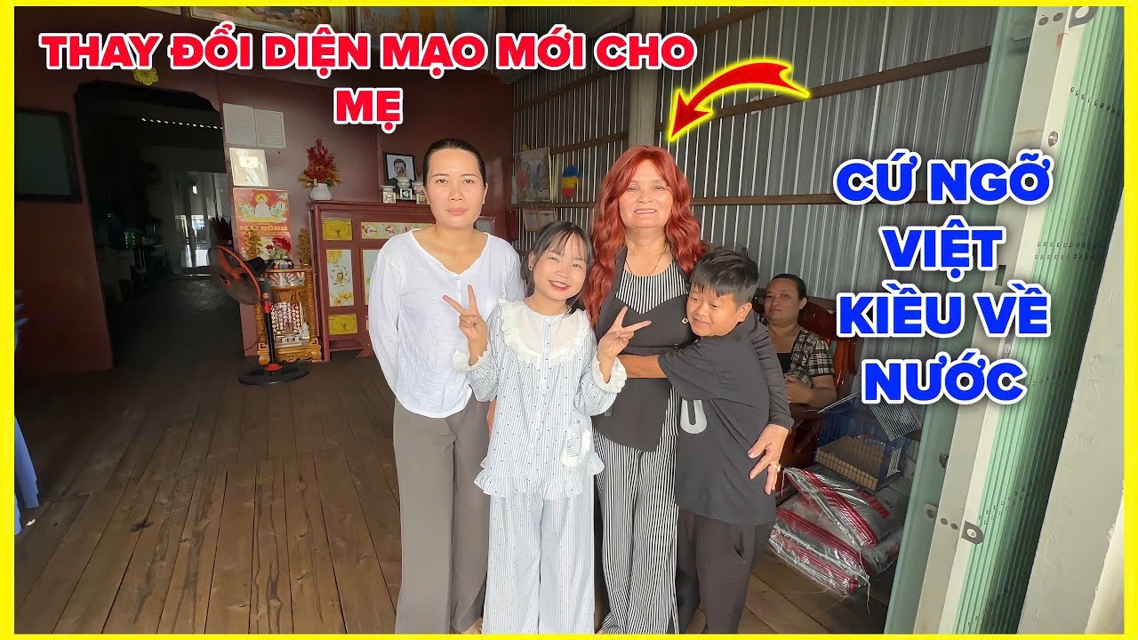 B&eacute; Hạt Ti&ecirc;u t&acirc;n trang lại m&aacute;i t&oacute;c mới cho mẹ để chuẩn bị đ&oacute;n Tết