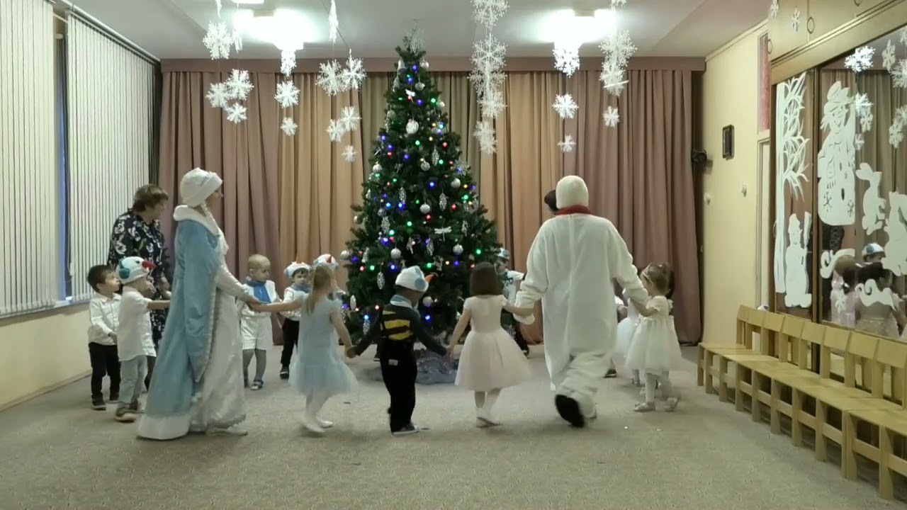 Новогодний утренник Колокольчик