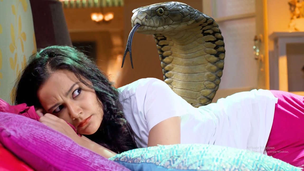 क्या सोती हुई लड़की को डस लेगा इच्छाधारी नाग ? | Icchapyaari Naagin | New Naagin Episode 2024