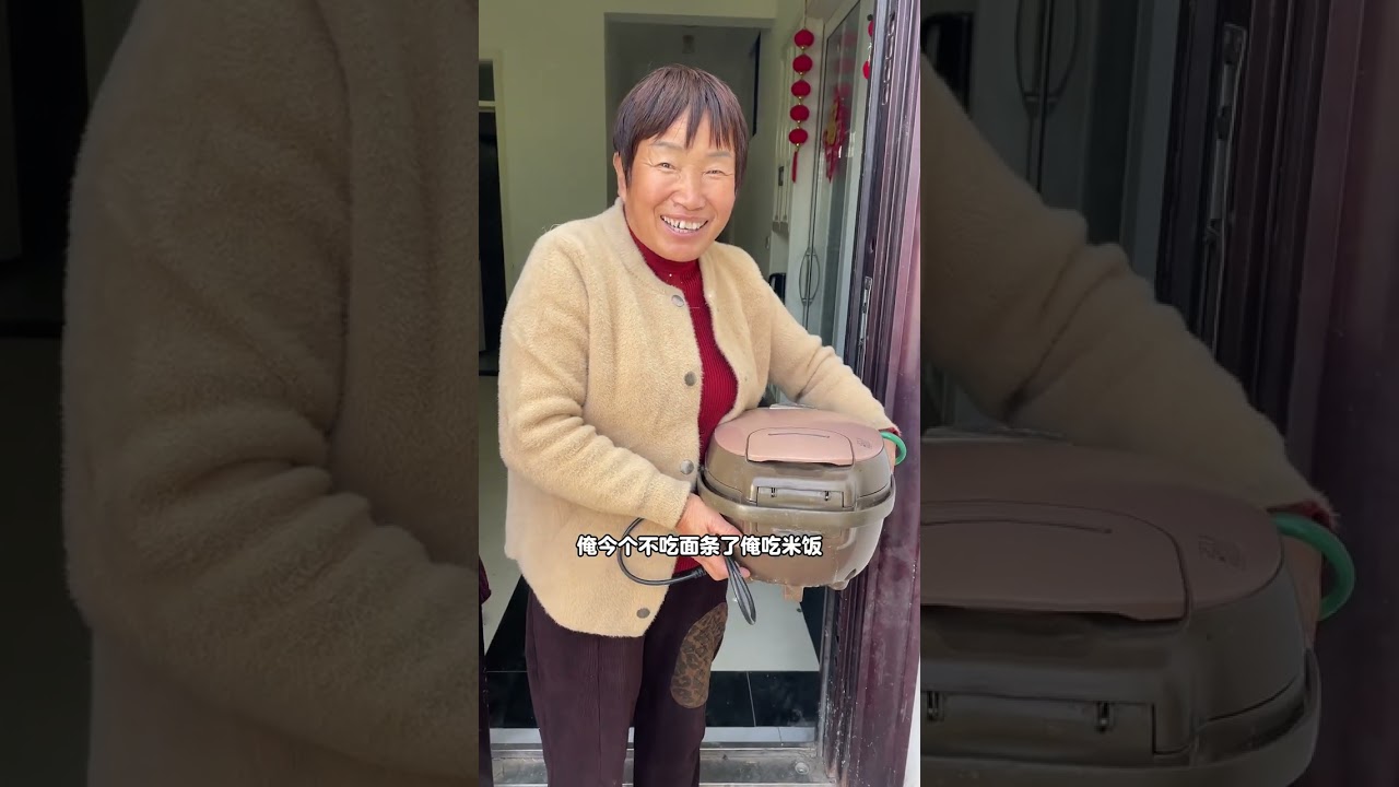 今天和婆婆，嫂子去赶大集喽。婆婆提着大兜小兜的 回来做红烧肉吃#记录农村生活 #日常vlog