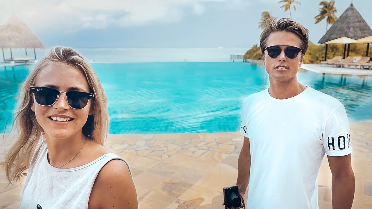 TOUR OF THE FOUR SEASONS MALDIVES | VLOG 187