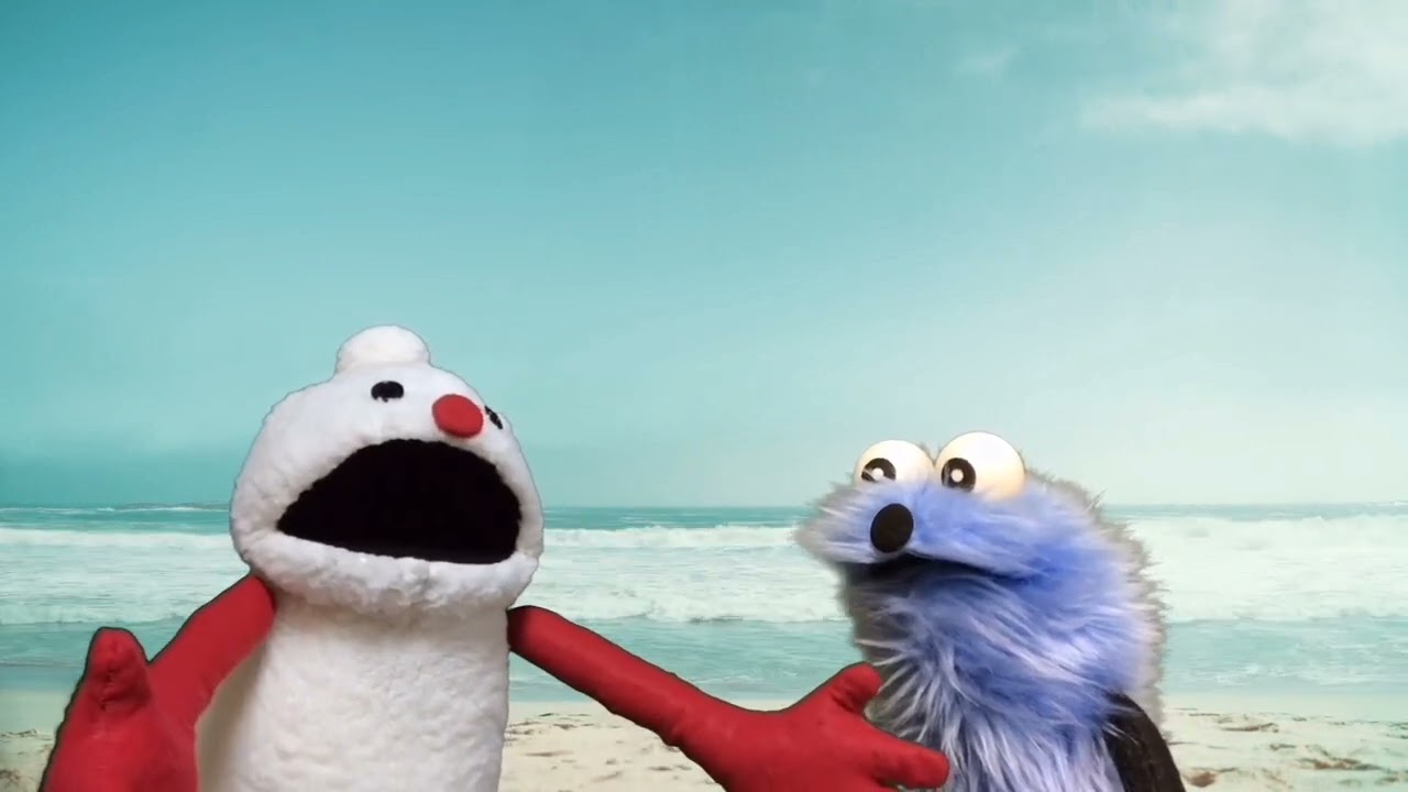 screaming blue thing and his friend eat air
