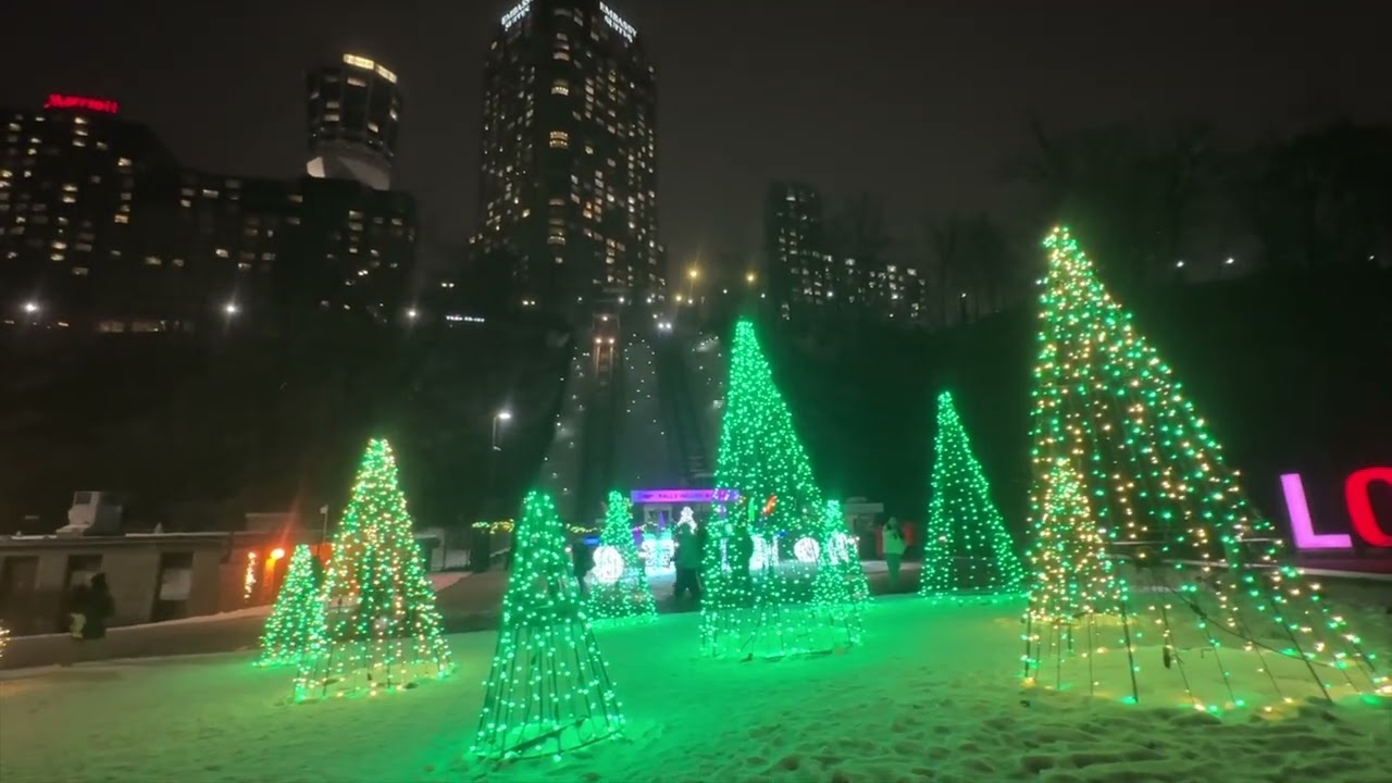 Niagara Falls Year End Light & Laser show