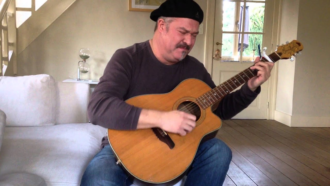 Big Yellow Taxi by Joni Mitchell  - performed by Jo Cassiers - Live music video