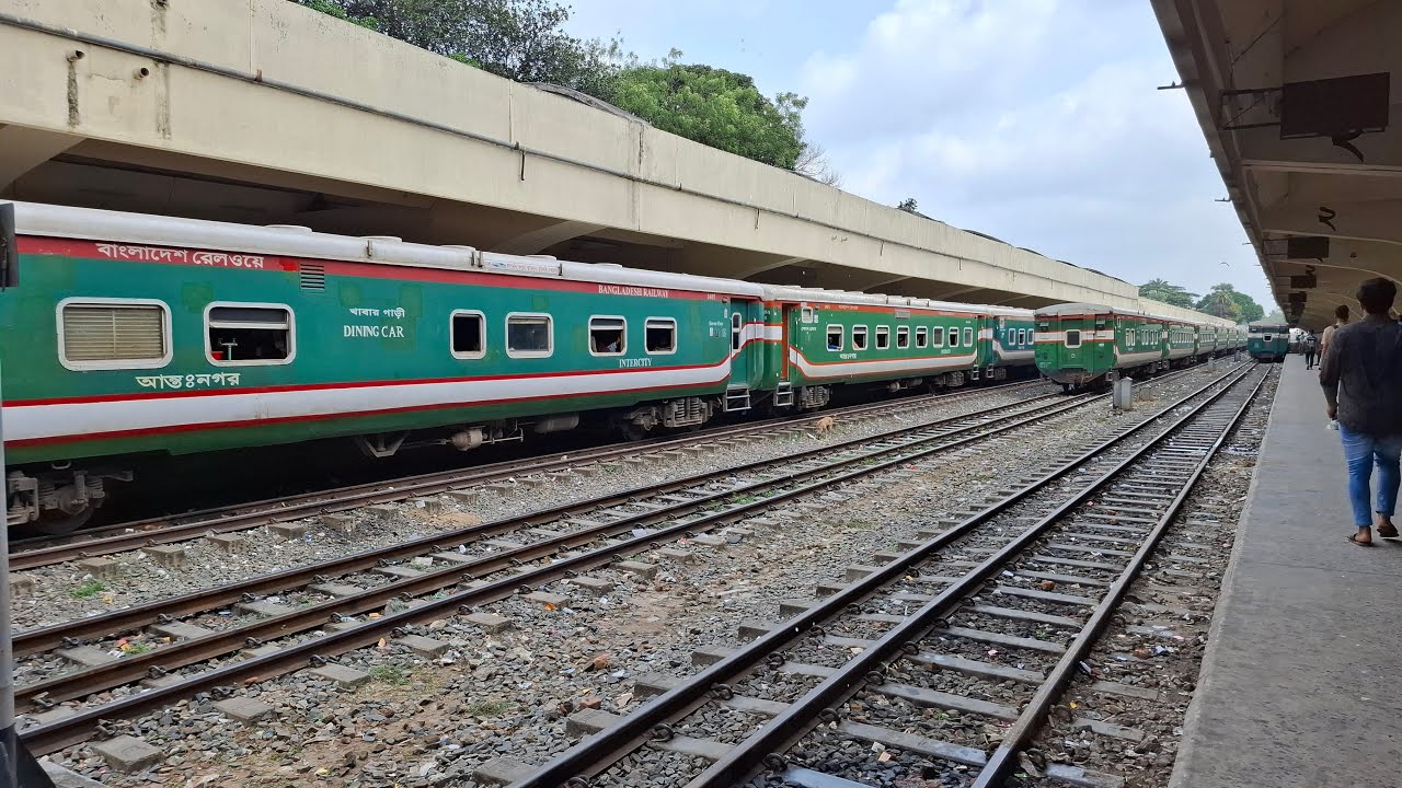 Train's of BD is live from Dhaka Railway Station